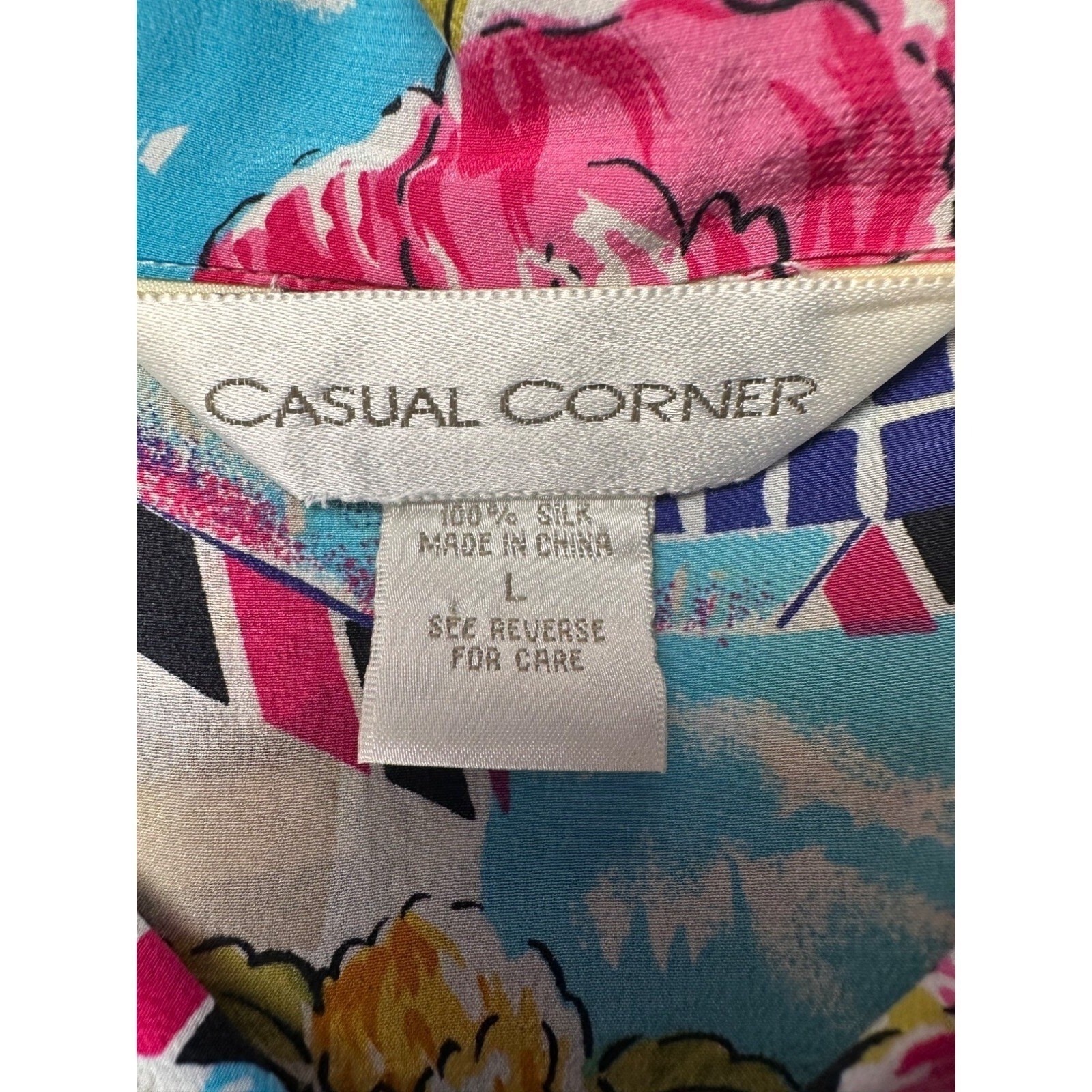 Casual Corner Womens Silk Button Down Shirt Large Camp Retro Floral Vintage 90s