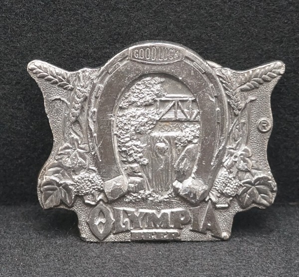 WA11101 GREAT VINTAGE 1978 **OLYMPIA BEER** (HIDDEN BOTTLE OPENER) BEER BUCKLE