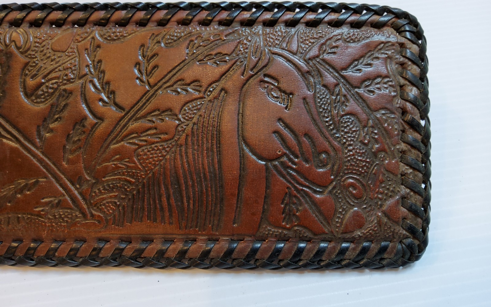 VTG. New BiFold Leather Wallet~Bear In The Woods~Whipstitch Hand Tooled Handmade