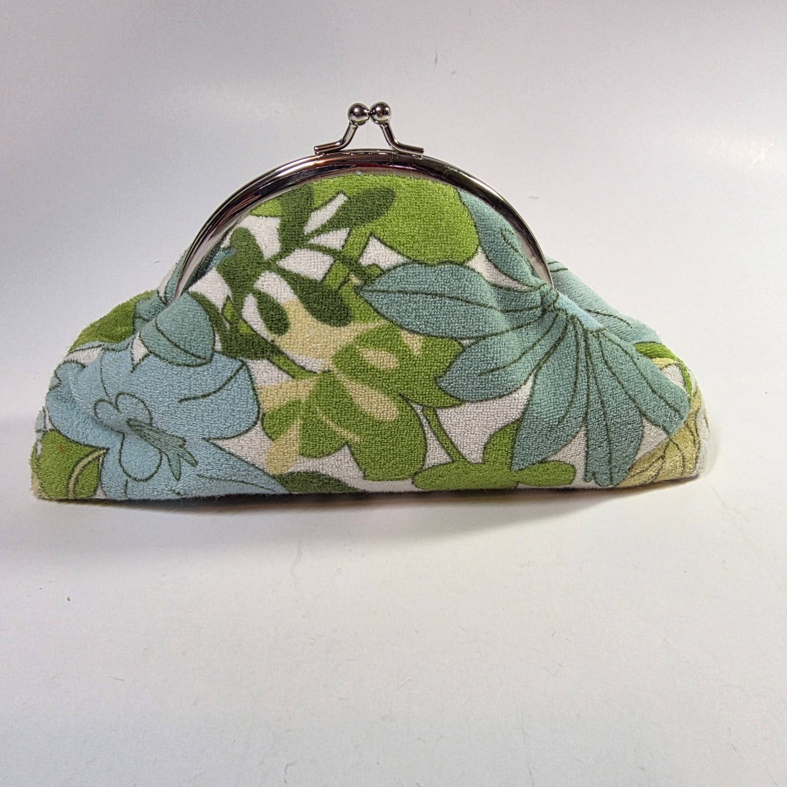 Vintage 70s Hippie Handbag Coin Purse Kiss Lock