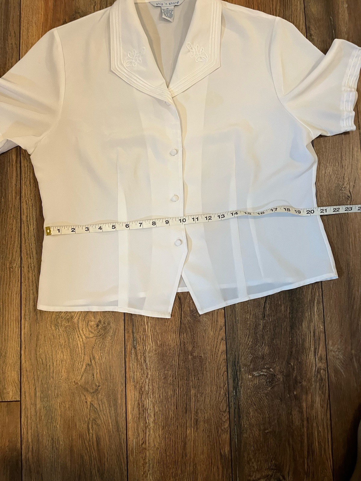 Ship N’ Shore Vintage White Embroidered Collar Button-Down Blouse, Size 14 Stain