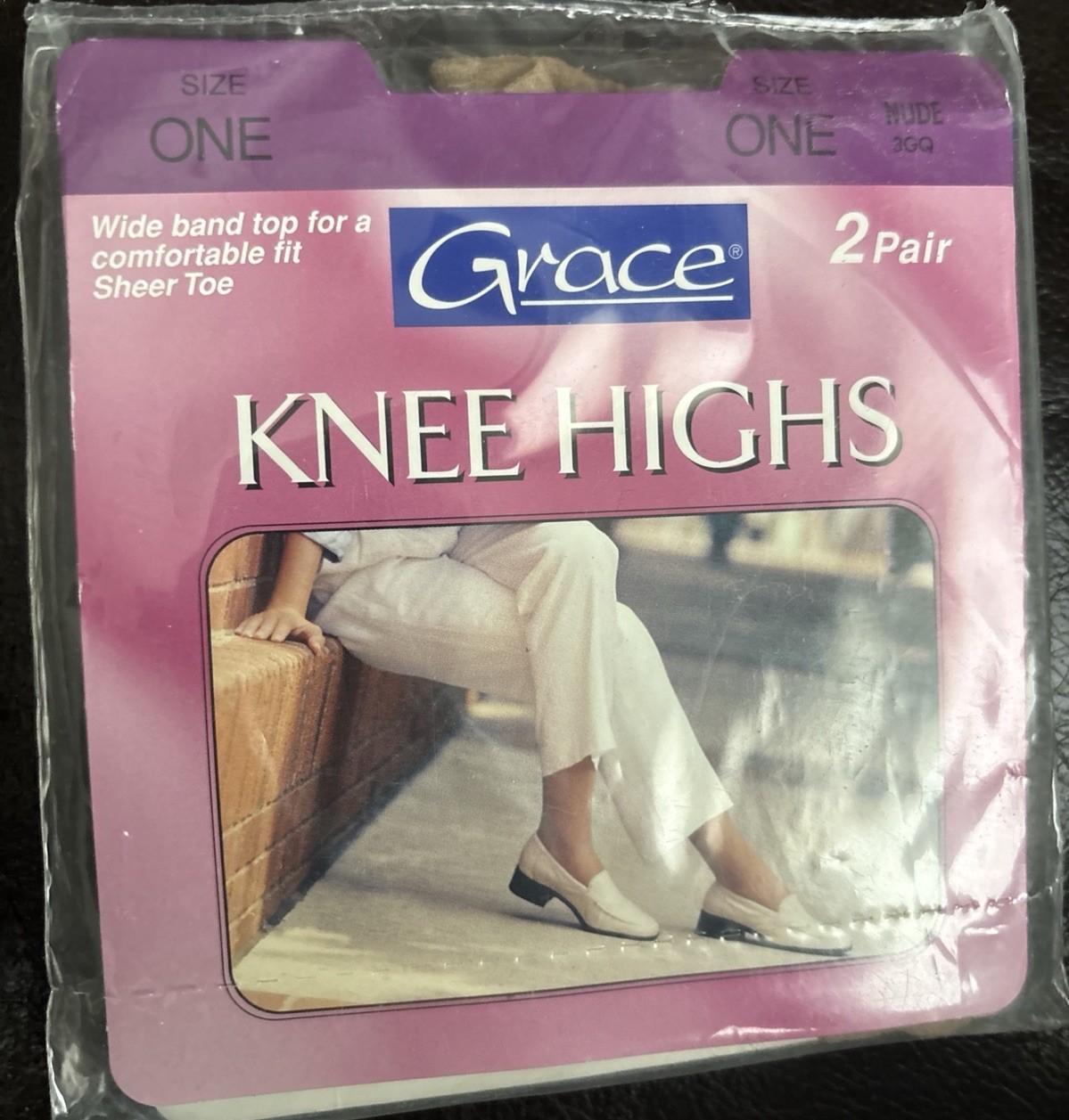 VINTAGE Grace Knee Highs Size One Fit 8.5 to 11 Nude 2 Pair – Sealed Package