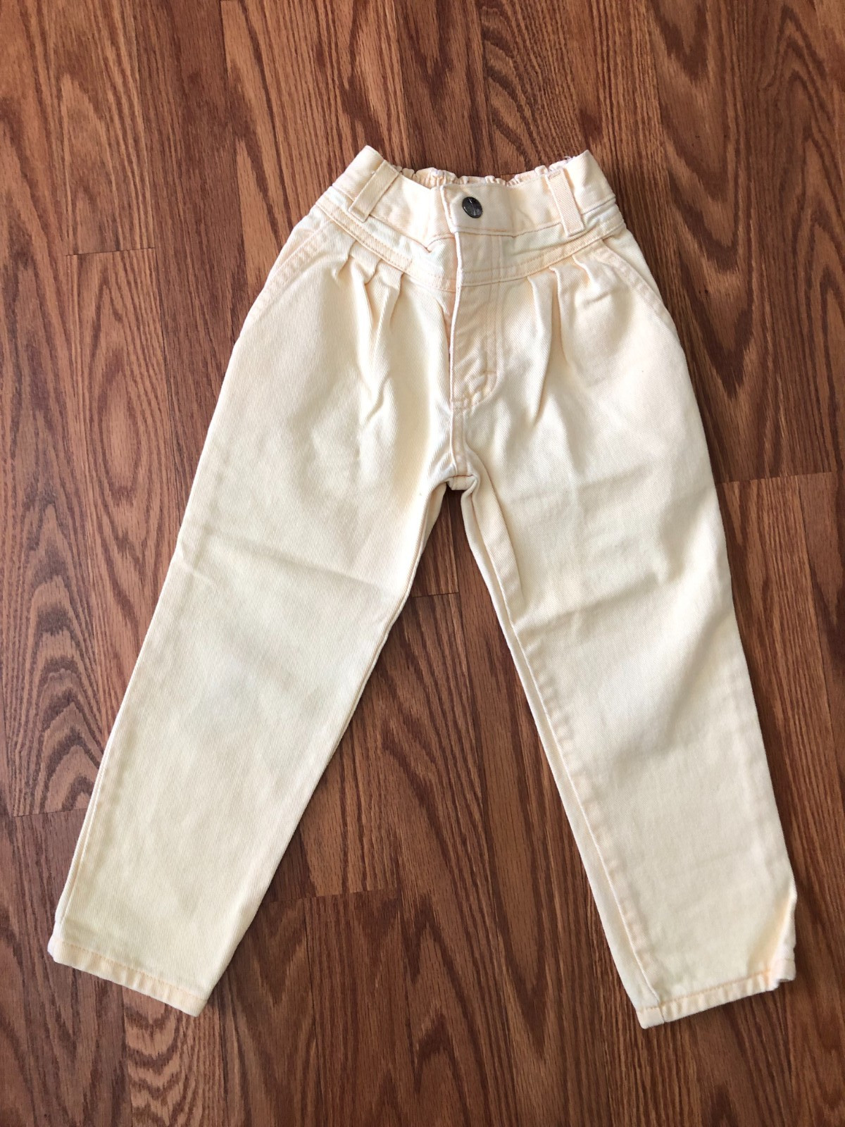 Vintage Arizona 1980s little girls yellow Pleated front jeans size 4 slim