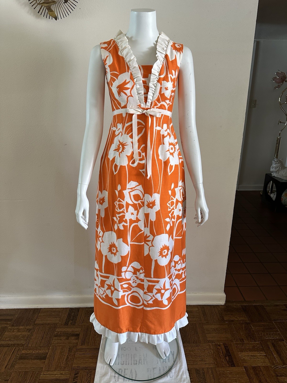 1970s BJ’s Honolulu Hawaiian Maxi Dress Orange Floral Ruffle Luau Resort Vintage
