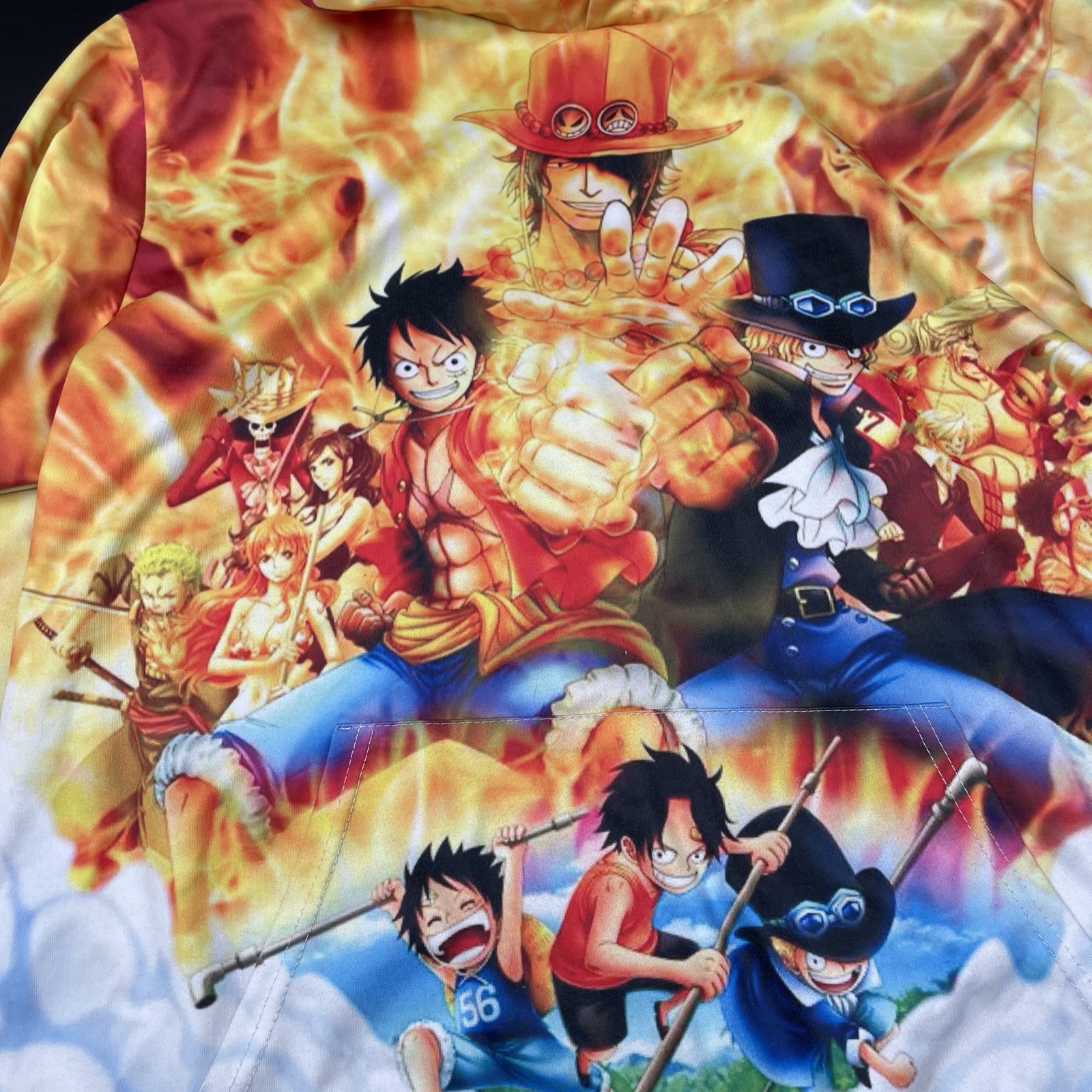 One Piece Anime Shonen Jump All Over Print Sweatshirt Size L Polyester