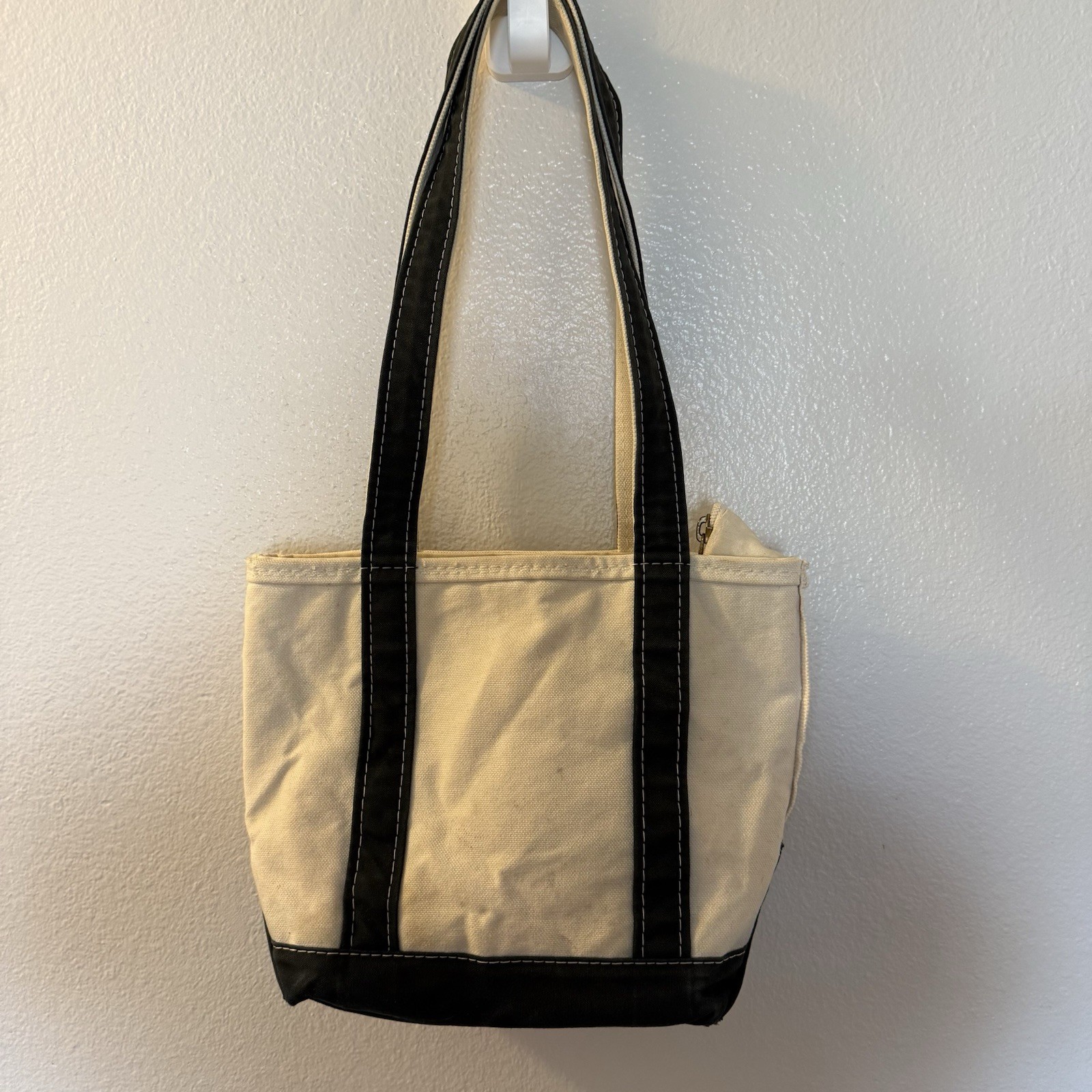 vintage L.L. Bean Boat n Tote Zipper Black White Faded Small Canvas Bag ￼