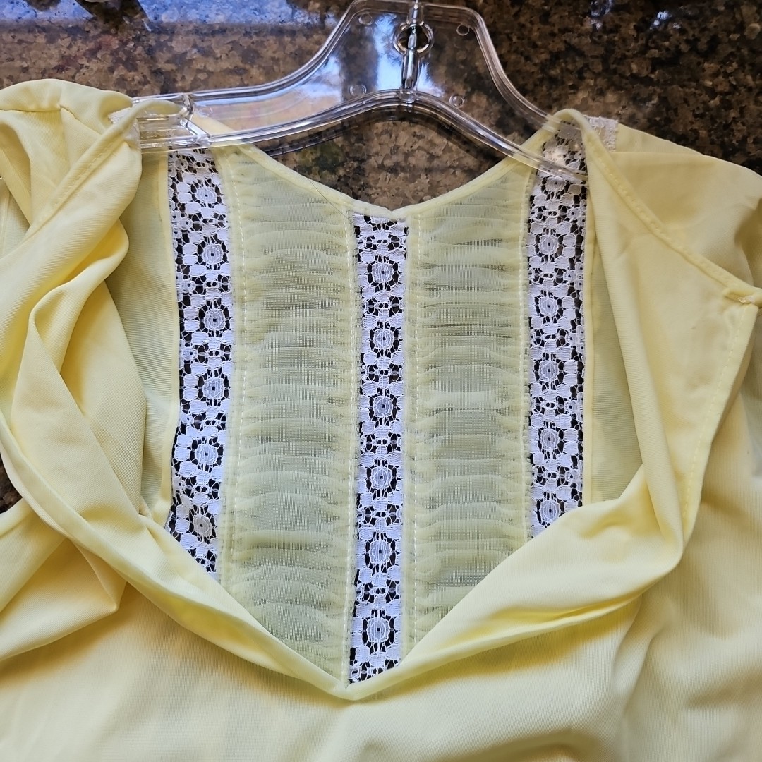 Vtg 60s Sunshine Yellow Long Nylon Nightgown Sleeveless Lace/Fluffy Pleating