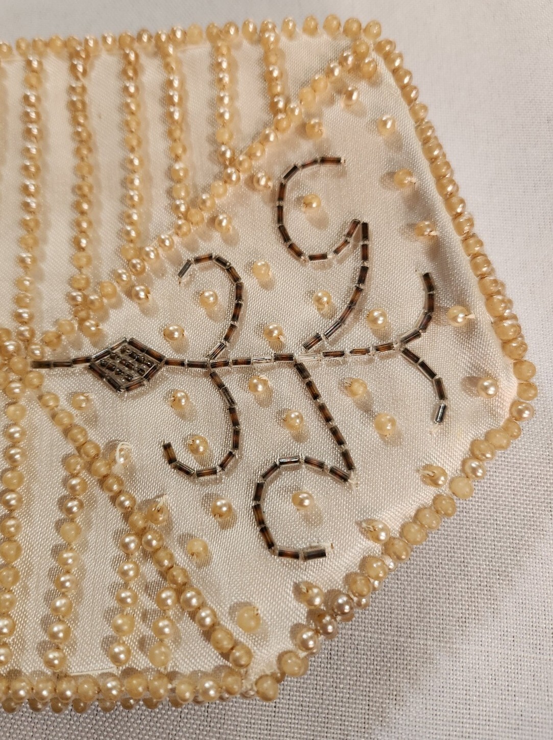 Vtg Ivory and Gray Beaded Art Deco Evening Handbag Purse Dormar Japan 8.5×4.5