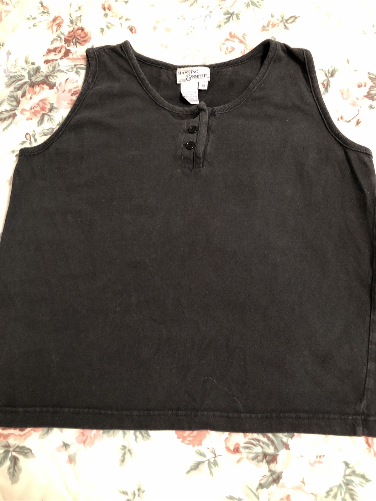 Women’s Size M Sleeveless Hasting & Smith Navy Blue Top 22 Long 20 Chest