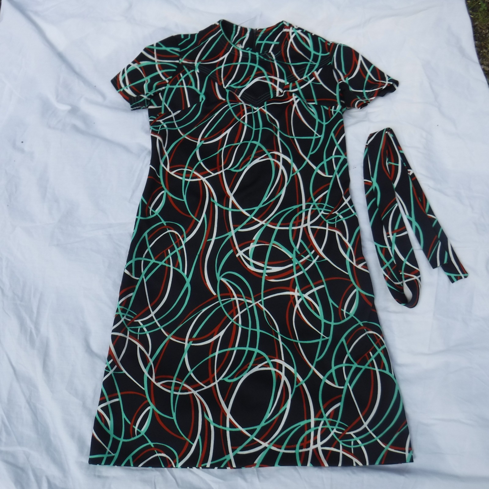 Vintage Lady Carol of New York Mod Go Go Shift Dress Geometric Pattern with Belt