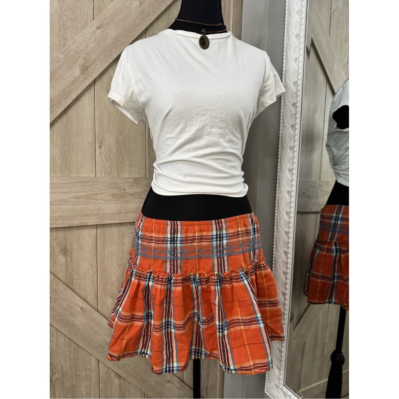 Vintage Y2K Old Navy Plaid Tiered Mini Skirt – Medium