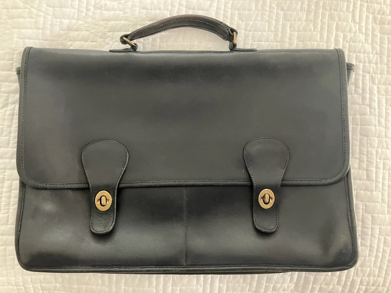Vintage Coach Black Leather Briefcase w/ 2 latch locks and 2 pockets Large #4628