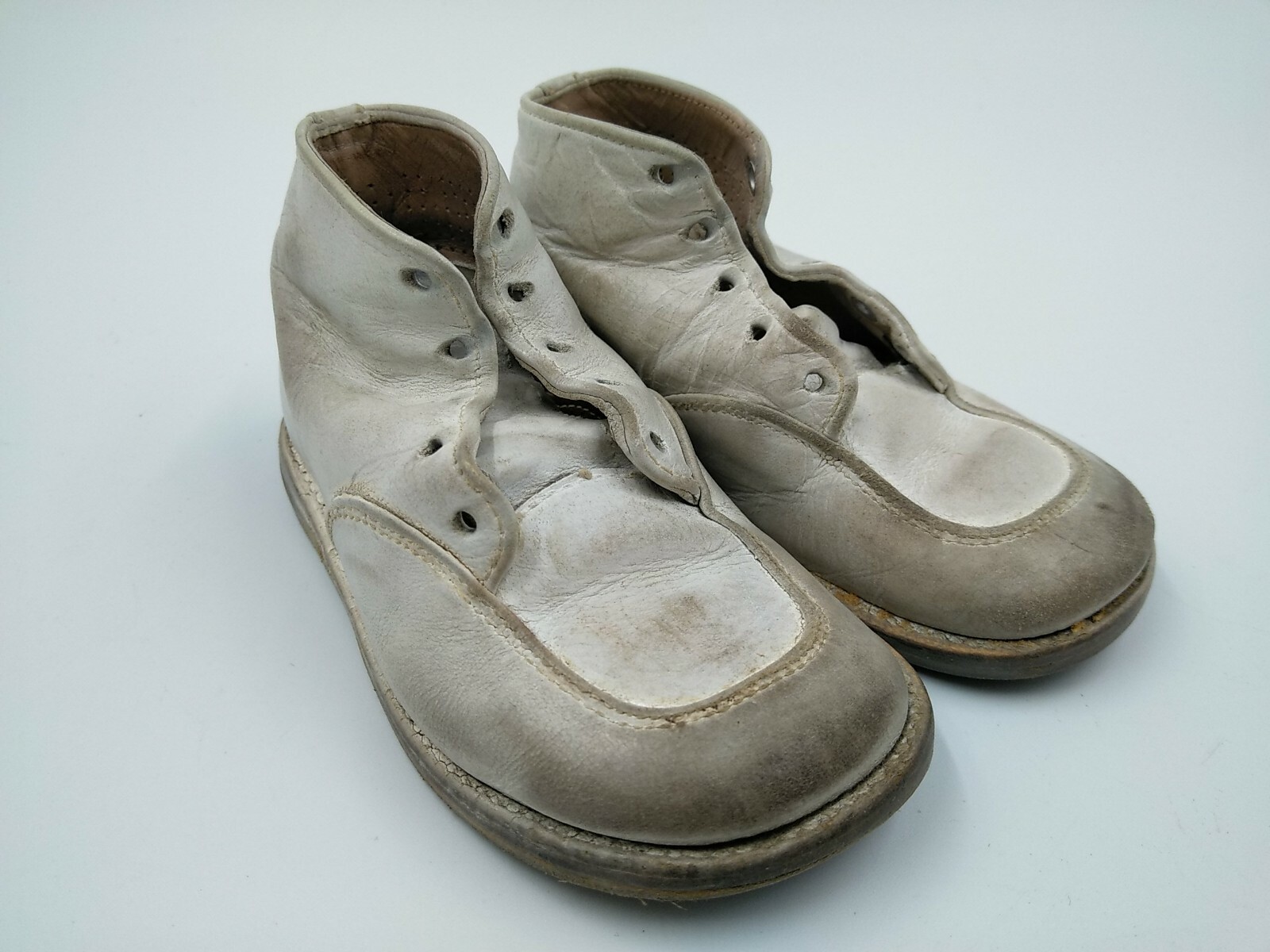 Vintage Step Master Unisex Baby Shoes Leather Size 4 Sneaker White No Laces