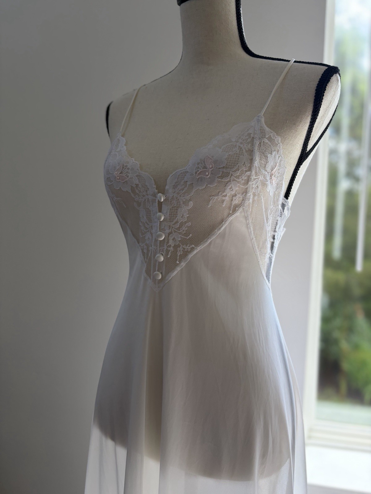 VTG 70s Barbizon White Lace Maxi Nightgown Slip S Fairy Whimsi Feminine Bridal