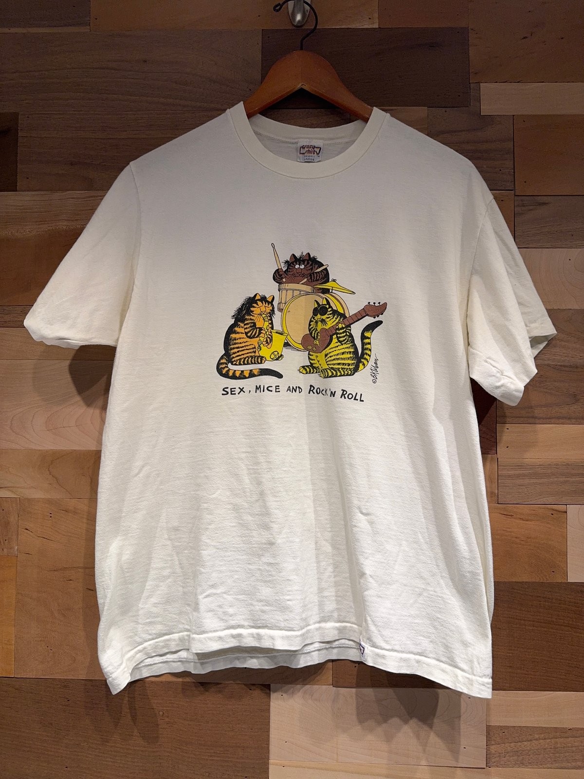 Crazy Shirts Hawaii Vintage T Shirt Kliban Cat Rock N Roll Hip Cats USA Large