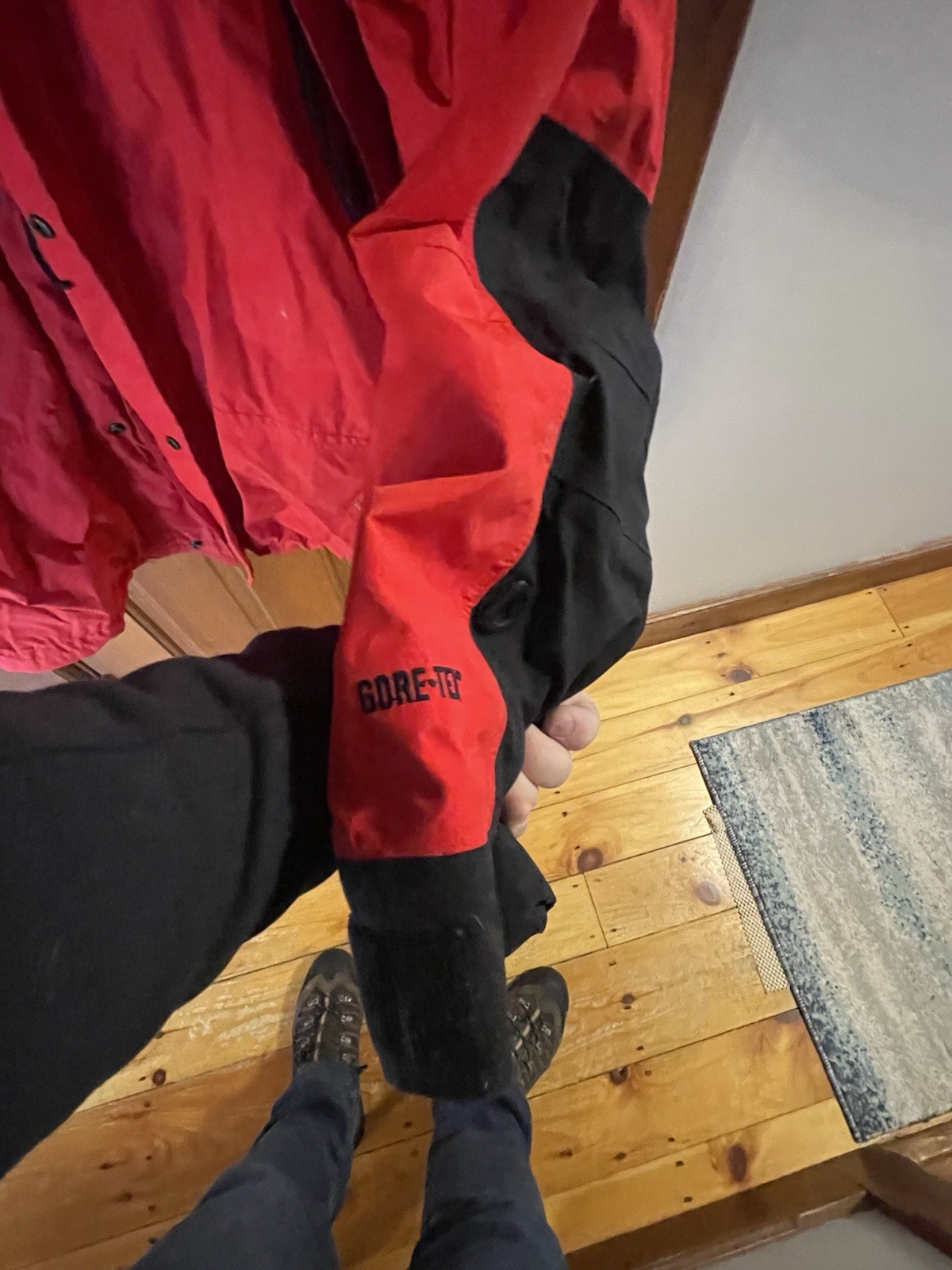Vintage 90s The North Face Red Gore-Tex Mountain Light Jacket Size L