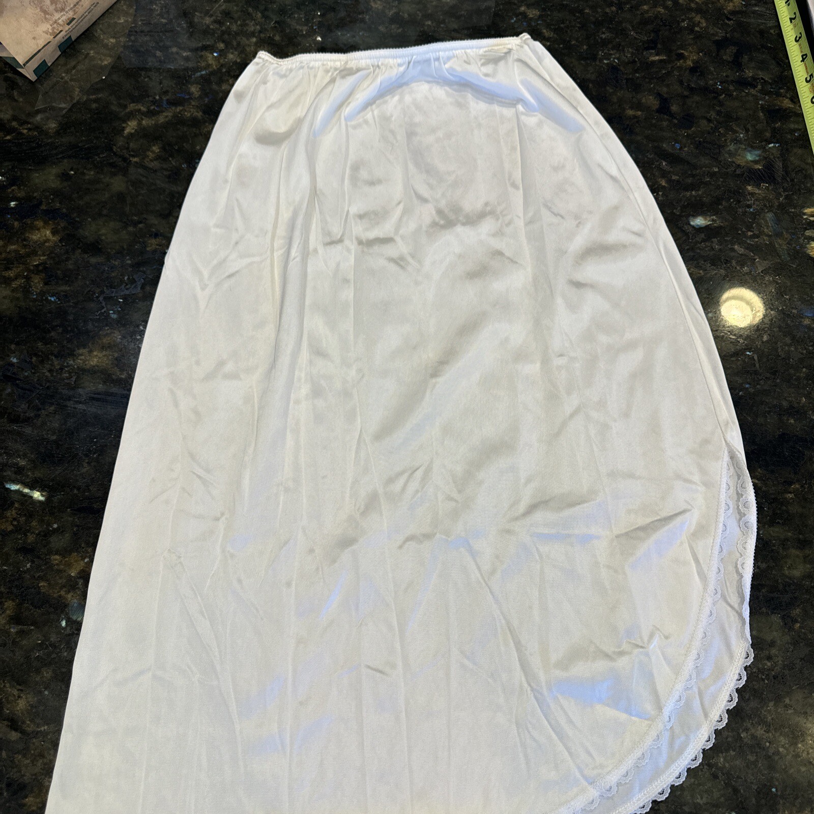 Vtg Warner Half Slip Women’s Medium 29” Length Lace Trim 11” Slit White