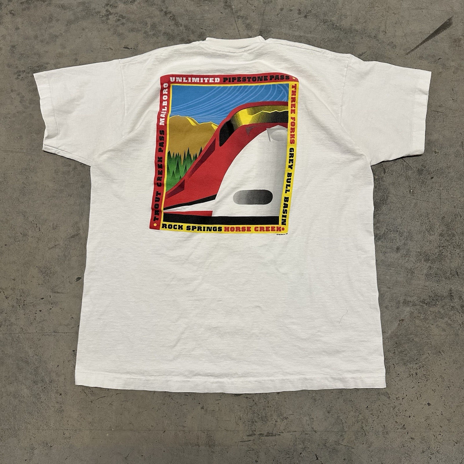 Vintage 90s Marlboro Unlimited Pipeline Pass Train Promo Tee Extra Large