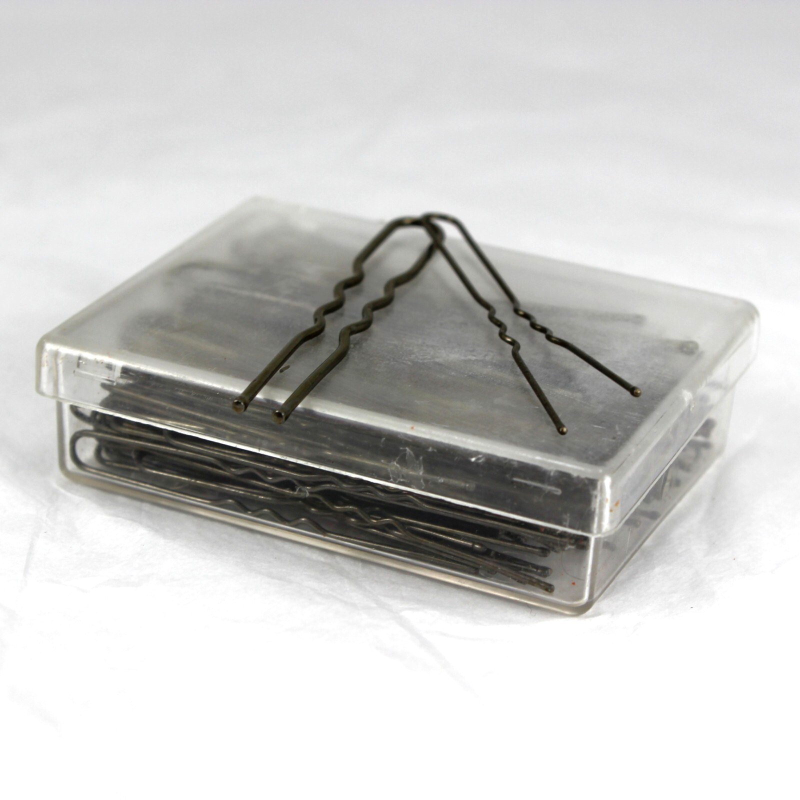 Vintage 50s Hair Pins (80) in Original Box 1.75″ and 2″ Brass