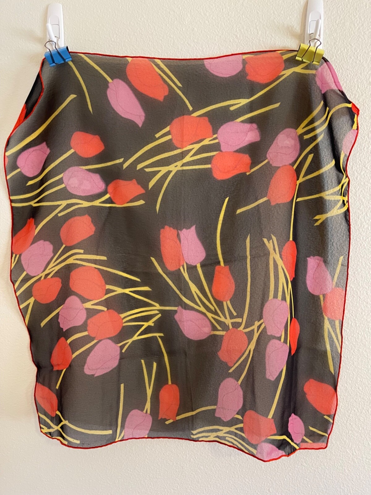 Vtg Square Scarf Black with Red & Pink Tulips Yellow Stems 21×21″