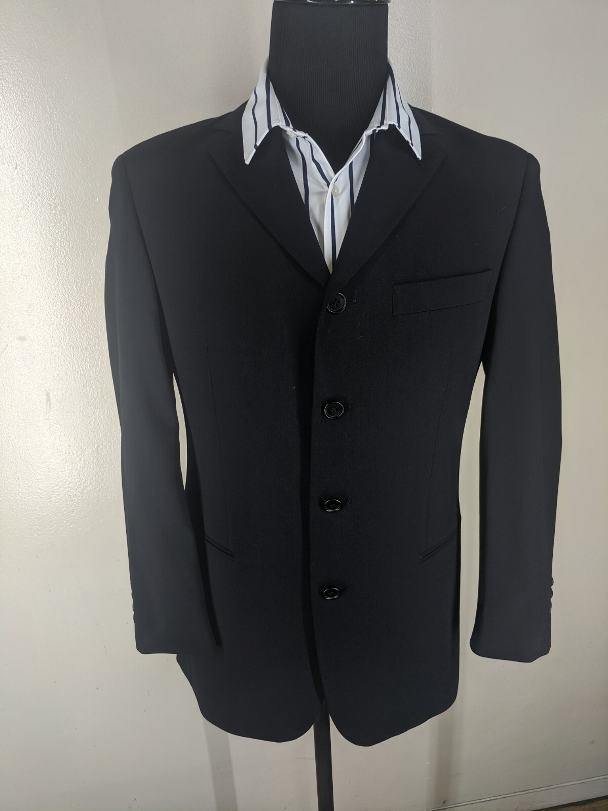 Hugo Boss Vintage USA Rare 4 Button 100% Wool Blazer Fit 39-40 Short – MINT