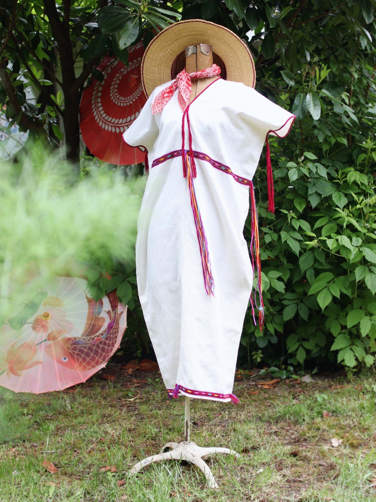 VTG White Cotton Folk Dress Myanmar Burmese Karen Kayin Traditional Caftan