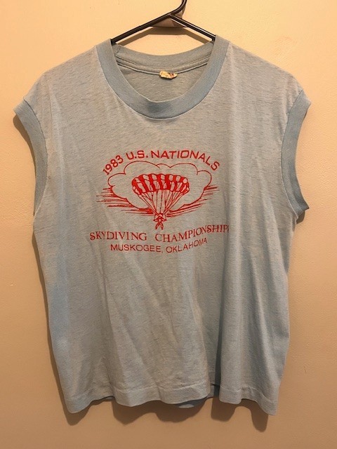 Vintage 80s 1982 Budweiser US Nationals Skydiving Championship Sleeveless Tee