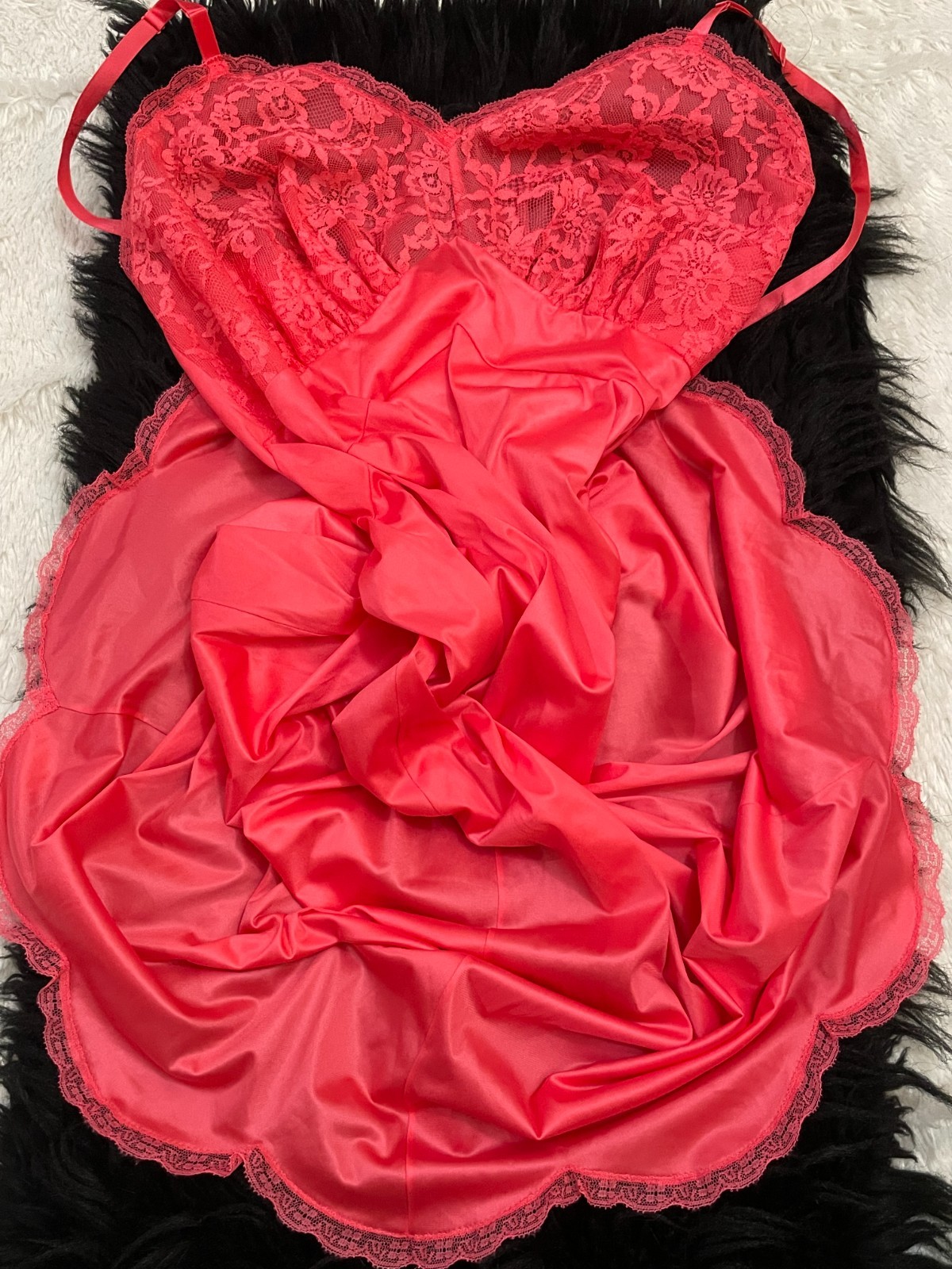 Vtg Floral Lace BUST Full Slip Dress SILKY SOFT Nylon Lacy VANITY FAIR 34 Pink?