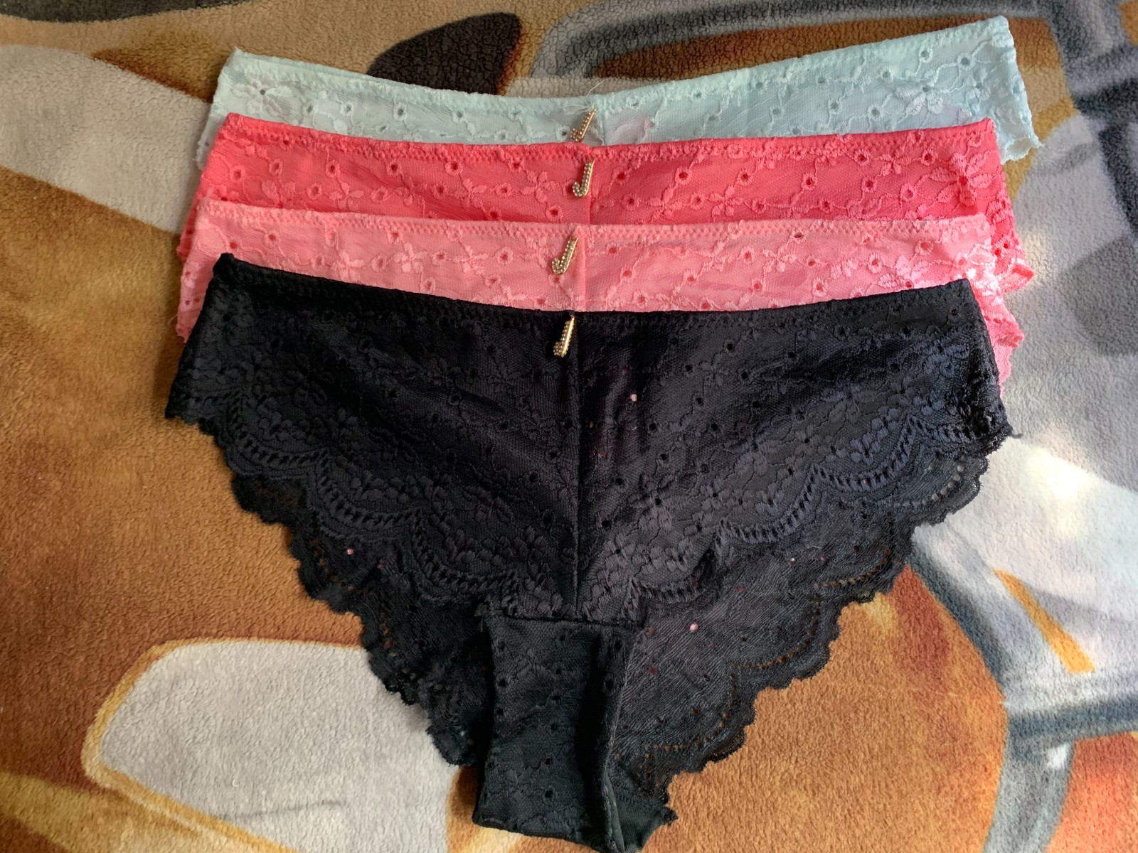 4 Pair Nylon Panties Floral Lace Bikini Size 6 Medium Silky Soft Comfy