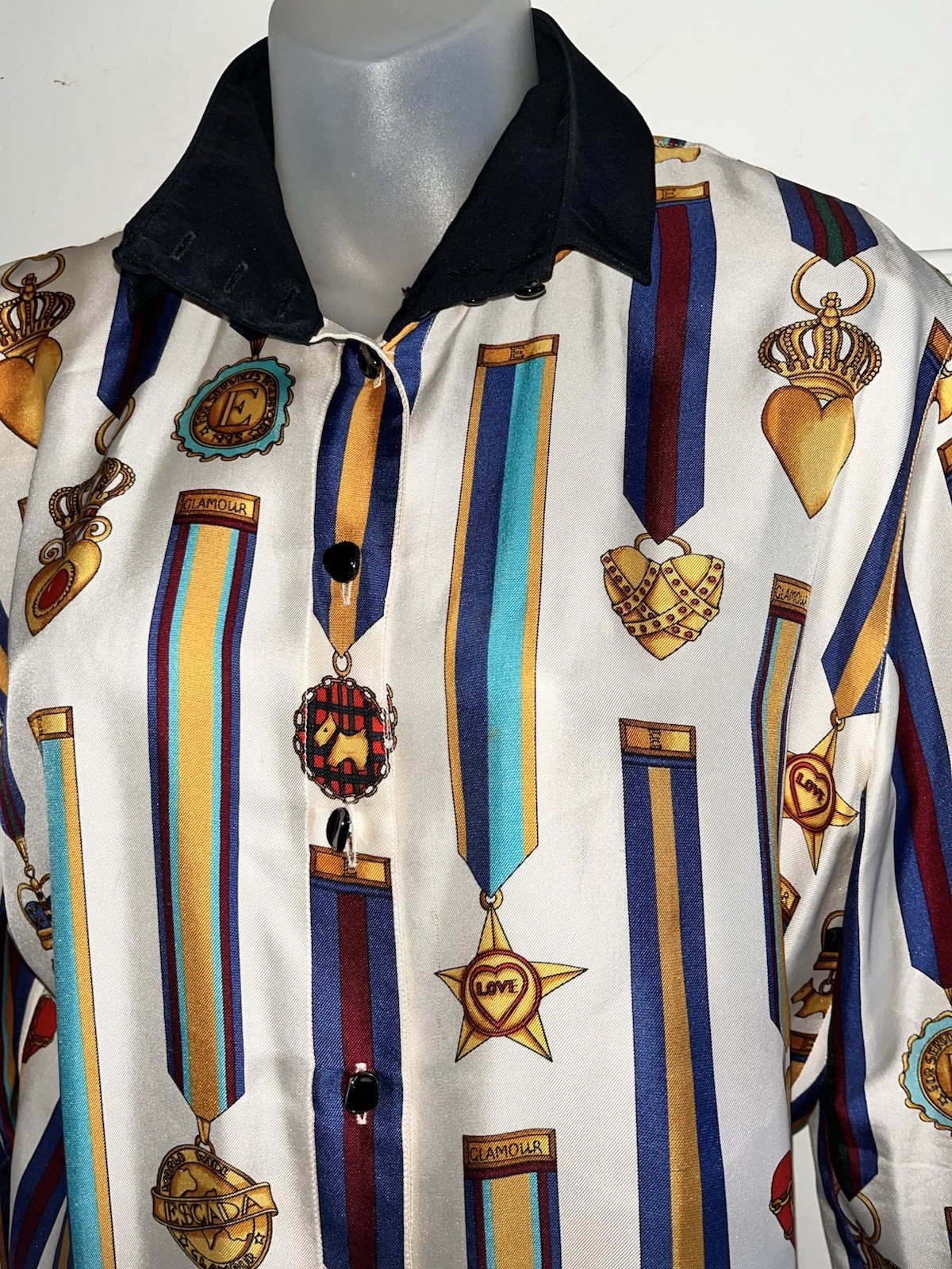 Vintage ESCADA 100% Silk Glamour Medals of Honor Button Down L/S Shirt Sz 36 6