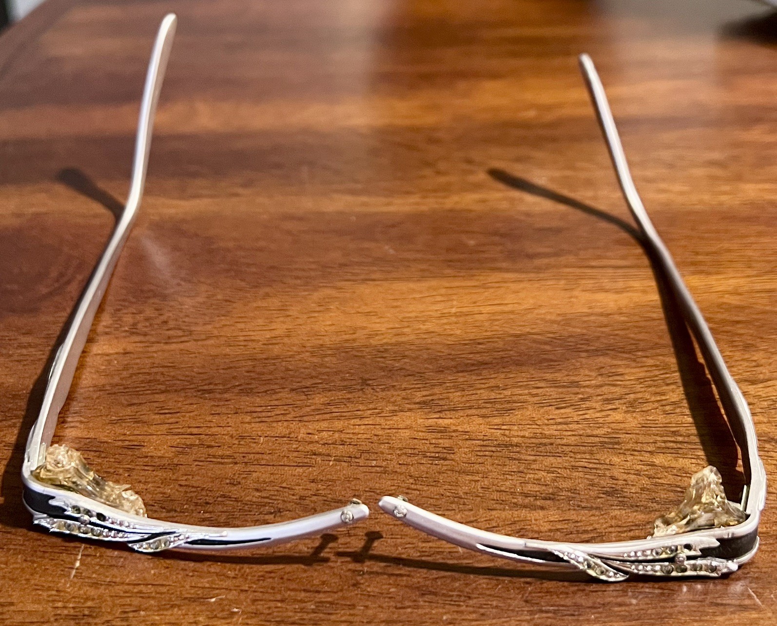 Vintage 1960’s Cat Eye Eyeglasses Women’s. – FRAMES ONLY -Repair or parts