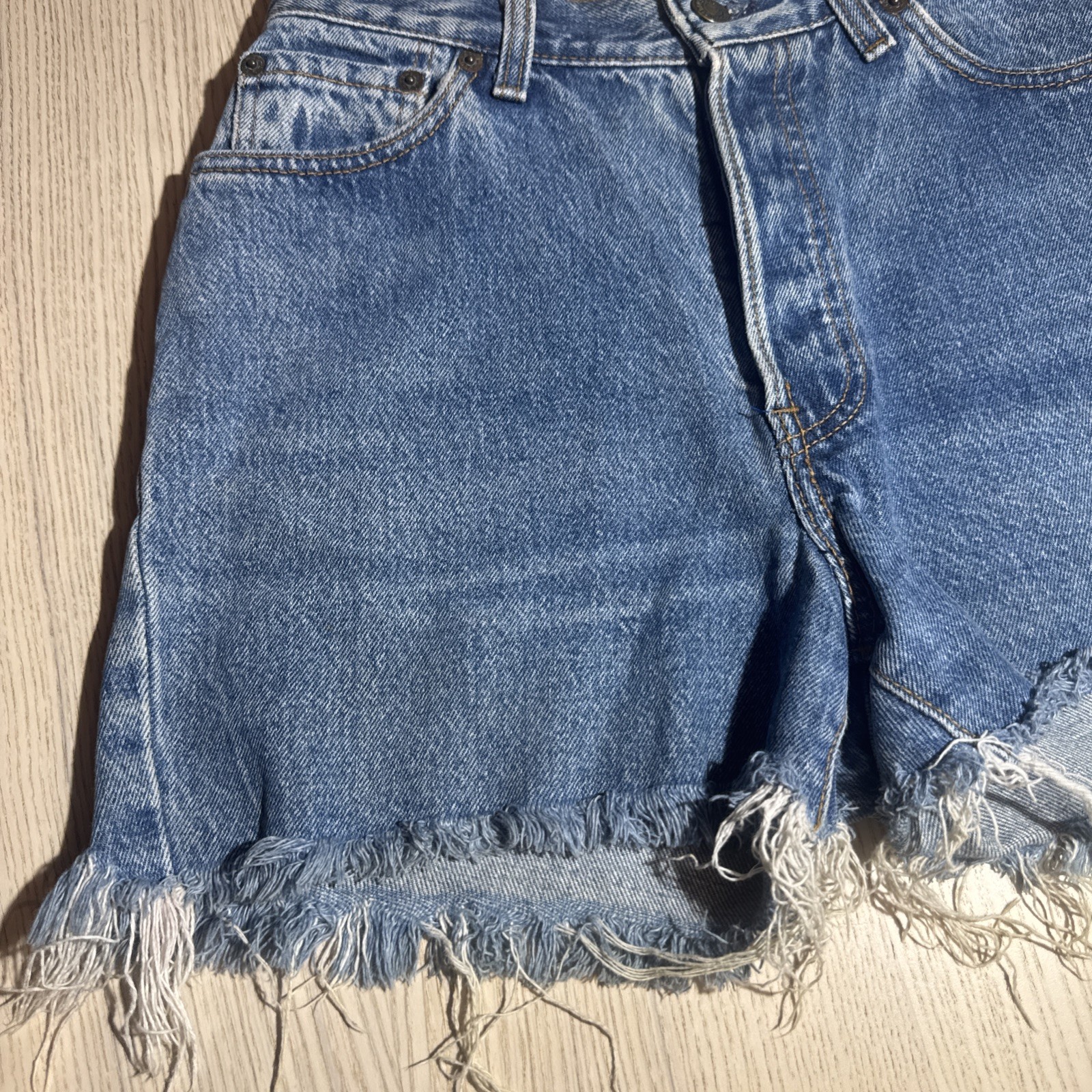 Vintage Levi’s 512 High Waisted Denim Cutoff Shorts Made in USA Women’s 28” Y2K
