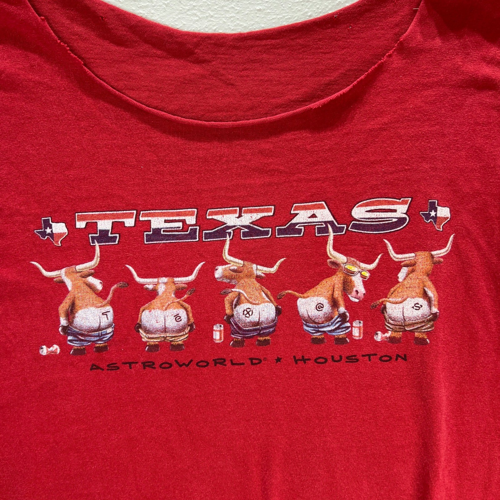 VTG Astroworld Houston TX Amusement Park Men XL T Shirt Red Longhorn Cut Neck