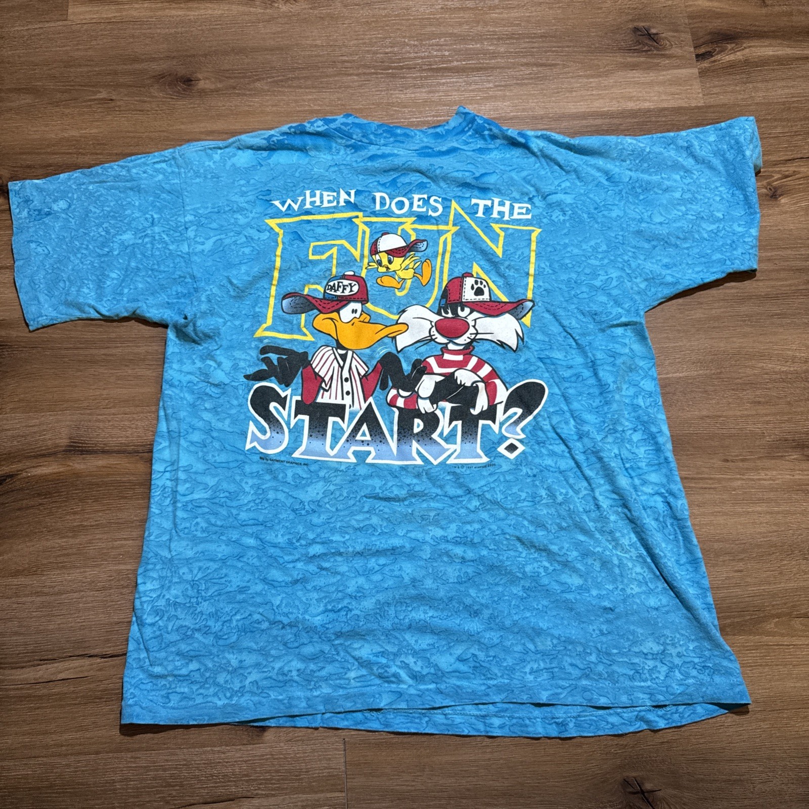 Vintage 1996/97 Looney Tunes WHEN DOES THE FUN START USA 90’s Y2k Single Stitch