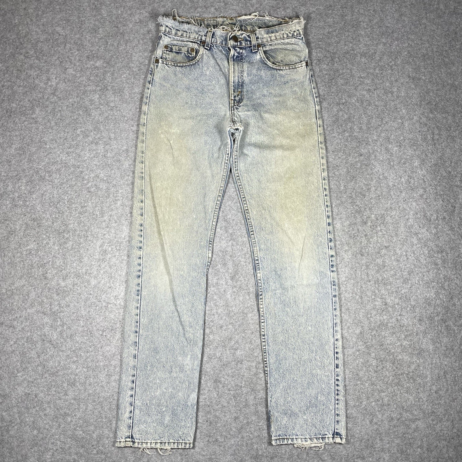 Vintage 80s Levis 505 USA Made Light Wash Jeans 30×32 Thrashed Grunge Cut Waist