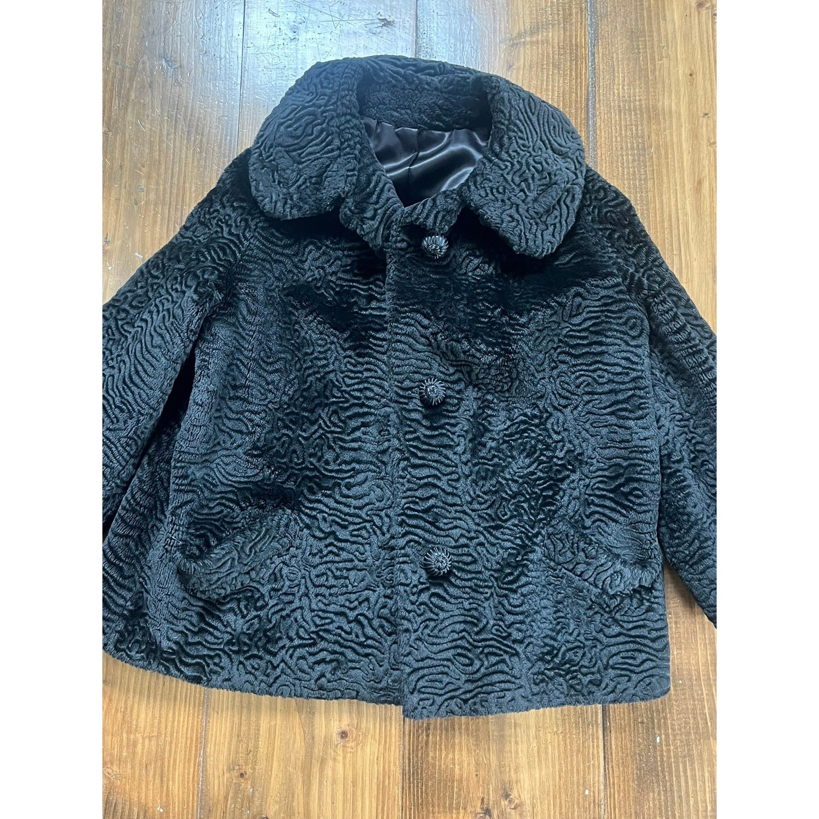 Vintage Borre Sportowne Black Faux Fur Swirl Pattern Coat Mid Length Jacket