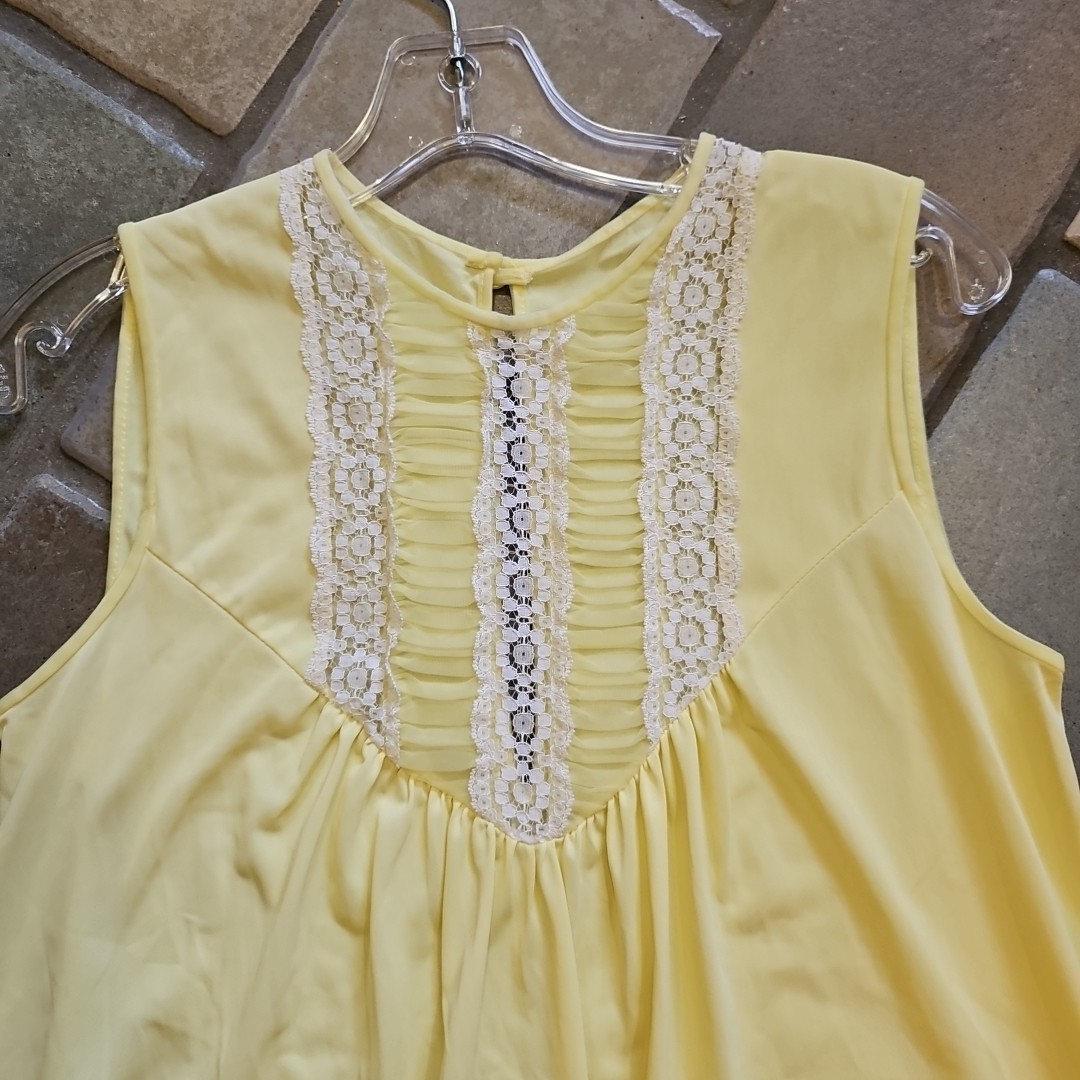 Vtg 60s Sunshine Yellow Long Nylon Nightgown Sleeveless Lace/Fluffy Pleating