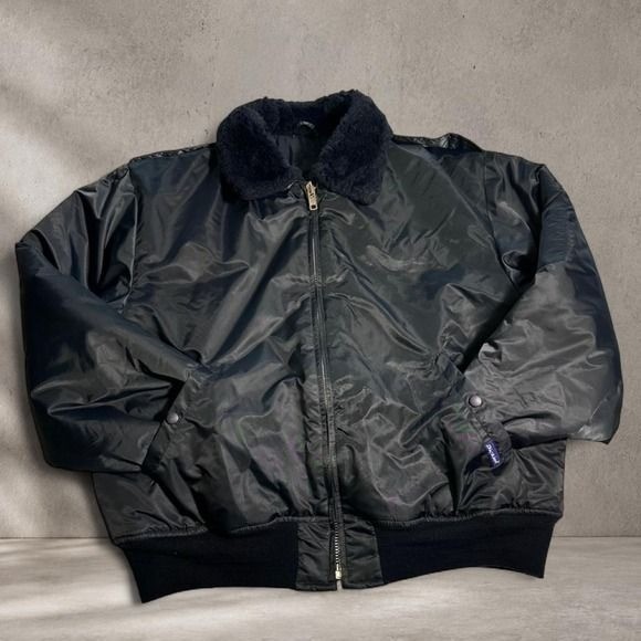 Vintage Dickies black bomber jacket with fur collar Size L