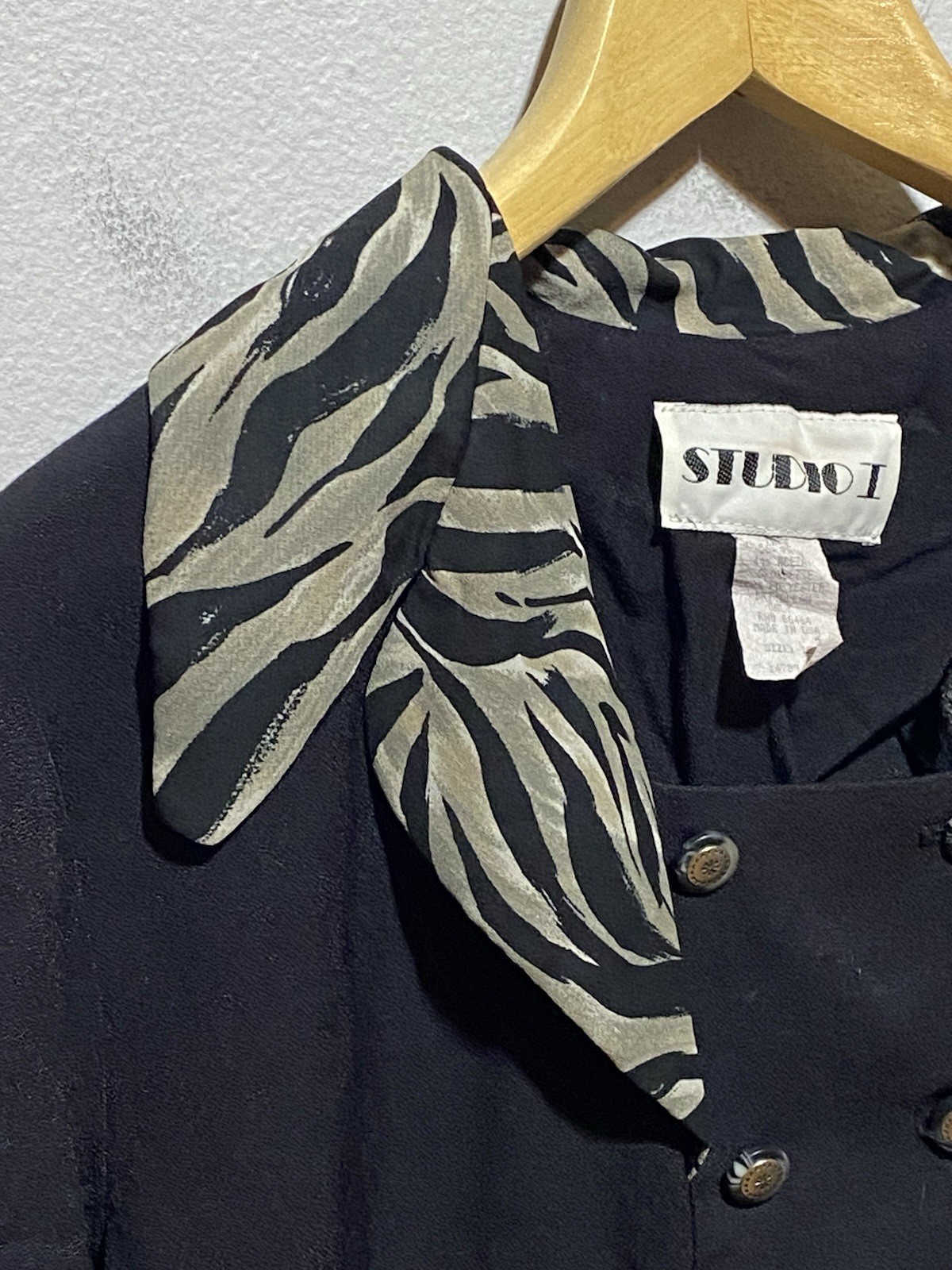 Vintage Studio I Size 12 Black w/Animal Print Collar Double Breasted Jacket