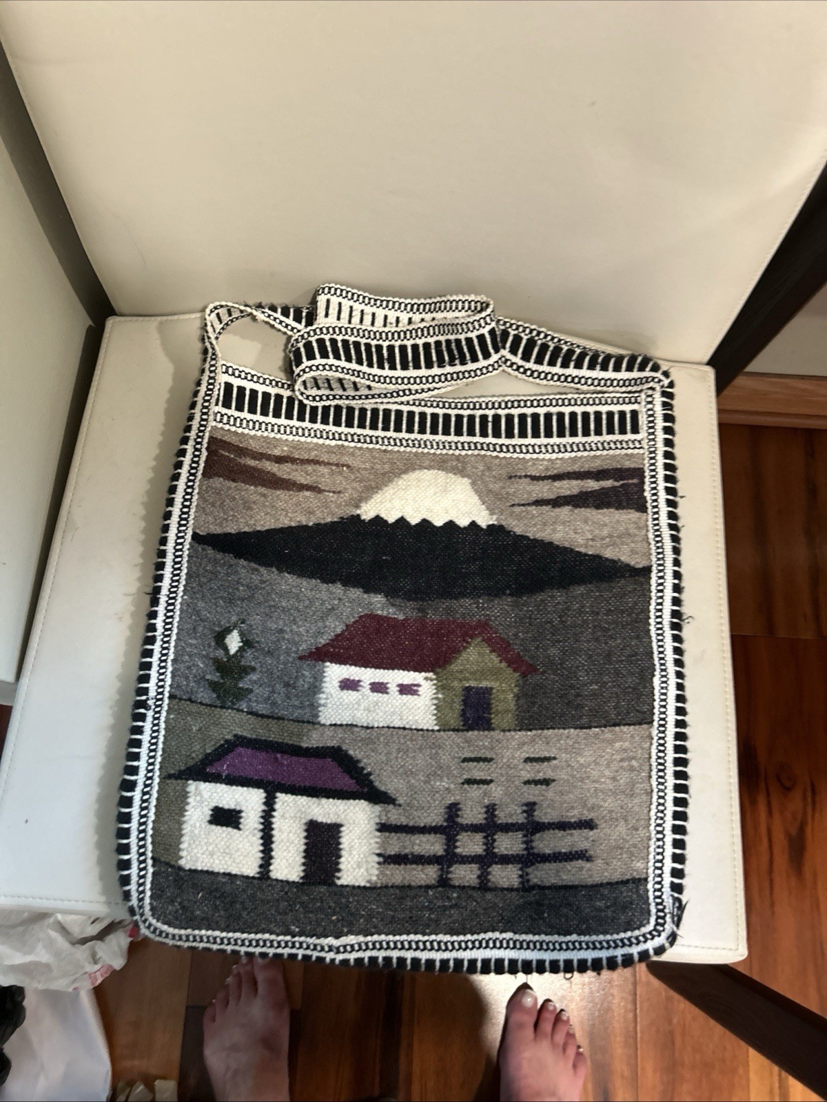 Vtg 100% Woven Wool Handmade Cross Body Bag Made Ecuador Satchel Houses 14”x15”