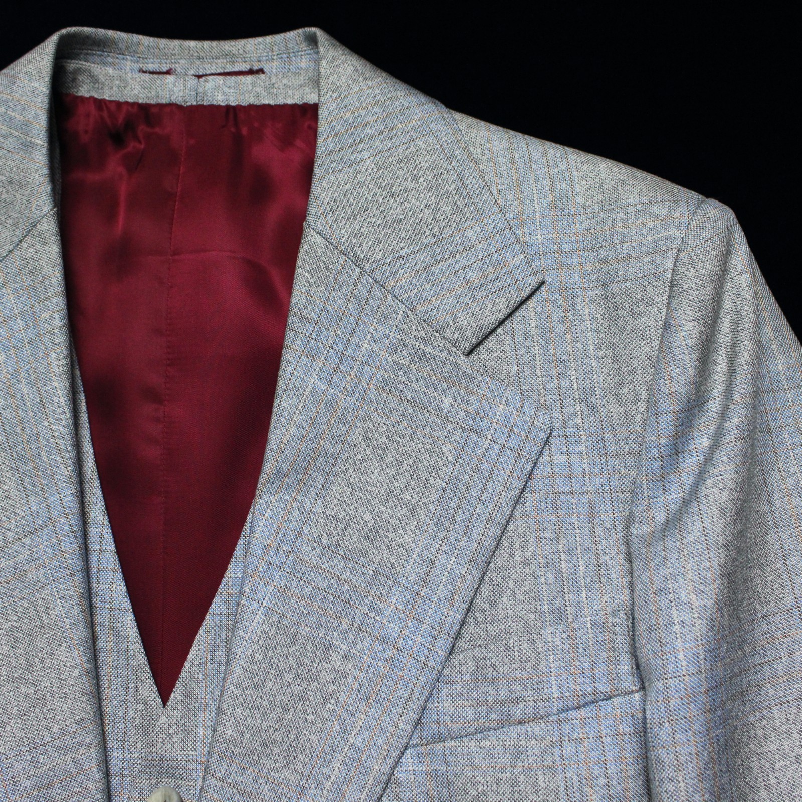 Near Mint Vintage 1970s Light Blue Plaid 3-Piece Suit w/ Vest from Greene’s 37L