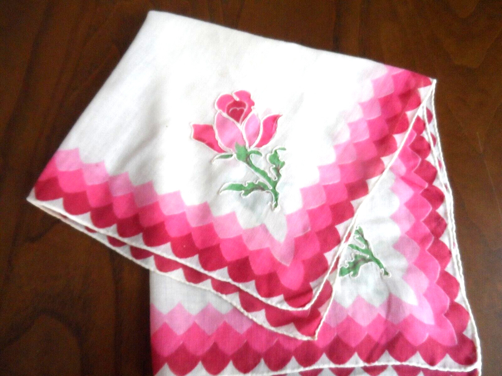 Vintage Handkerchief – SHADES OF PINK & RED BORDER – ROSE w/OUTLINE STITCHING