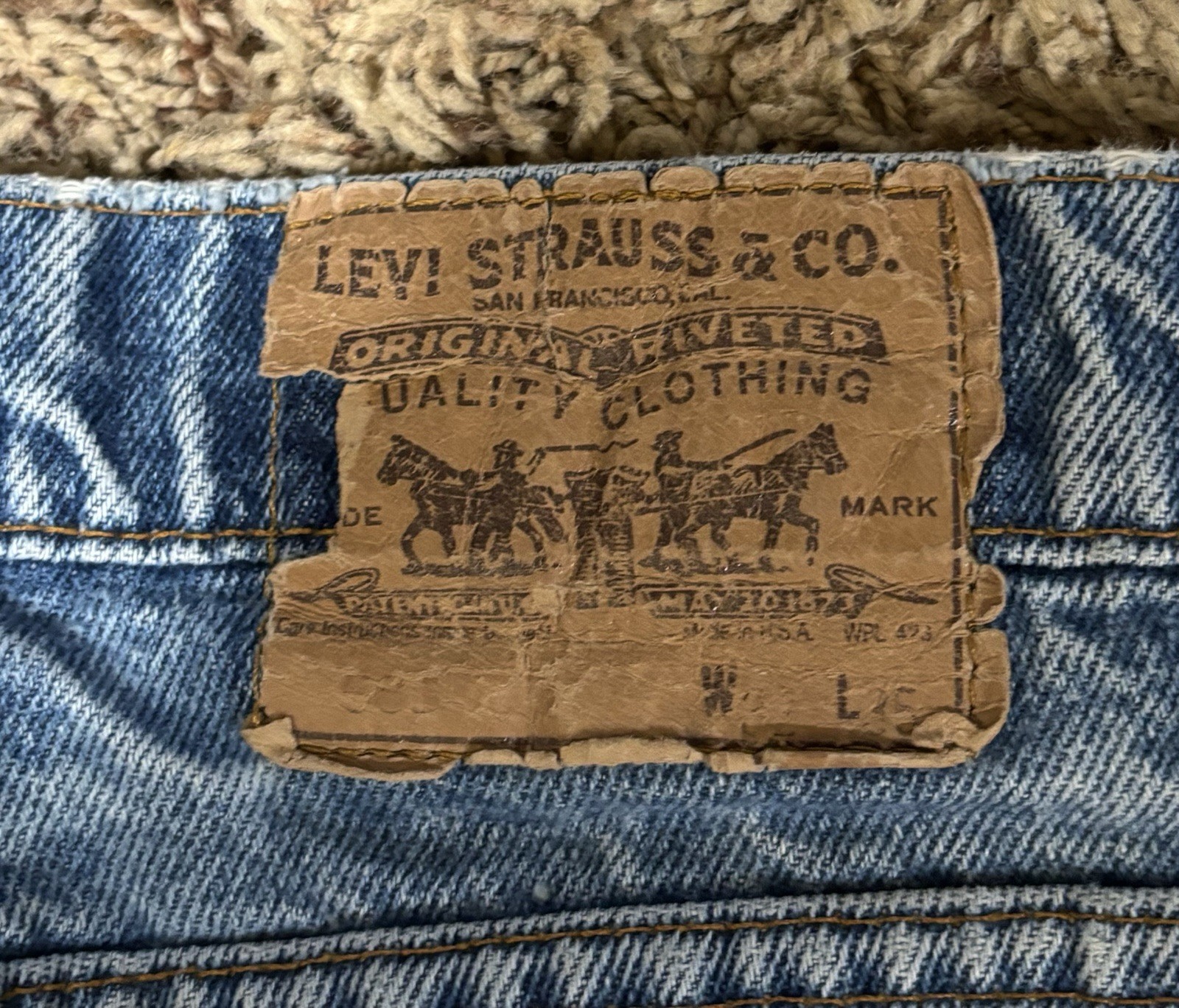 Vintage 1970s Levi’s Orange Tag Bell Bottom Embellished Dragon Pants 32×36