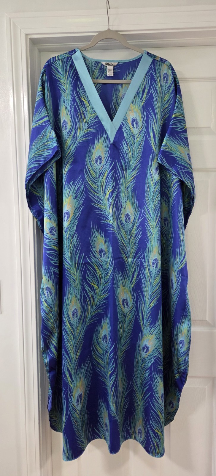 VTG Winlar Peacock Feather Print Satin Kaftan Dress Muumuu One Size Women’s NEW