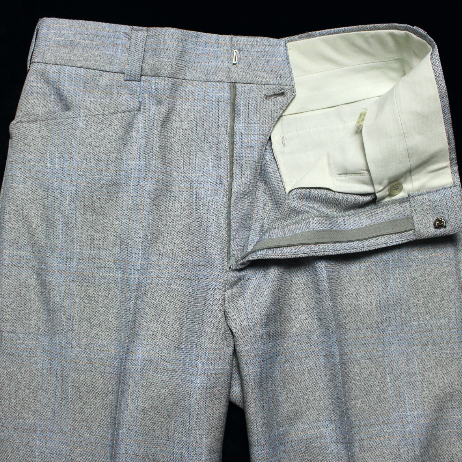 Near Mint Vintage 1970s Light Blue Plaid 3-Piece Suit w/ Vest from Greene’s 37L