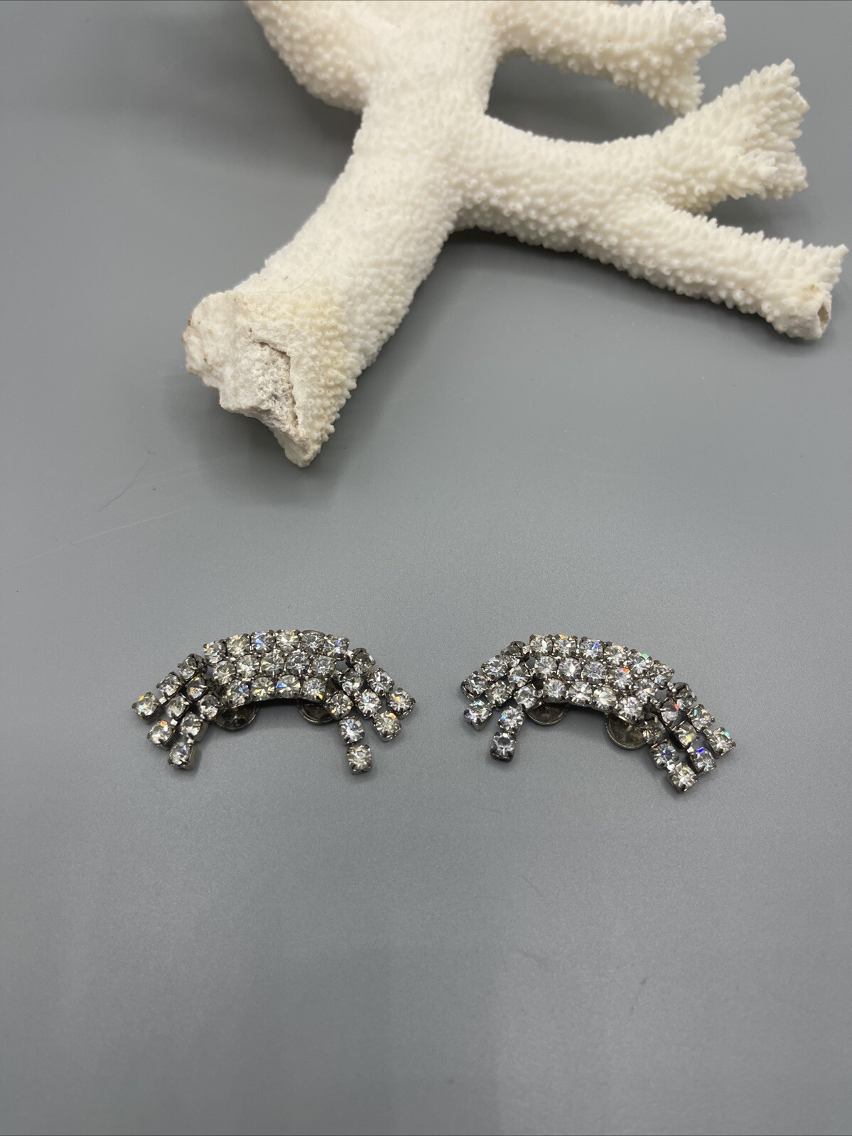 Vintage Rhinestone Shoe Clips Tip Toe Curved #237