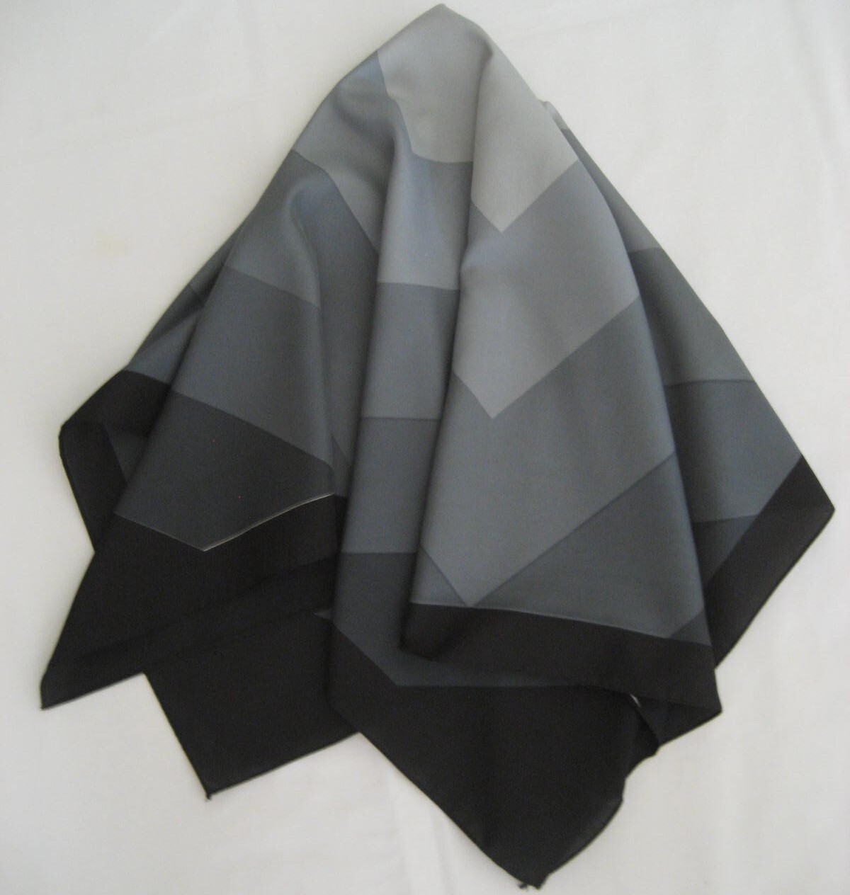 Vintage Nasharr 100% Polyester Concentric Gray Squares 26” Sq./66 cm. Sq. Japan