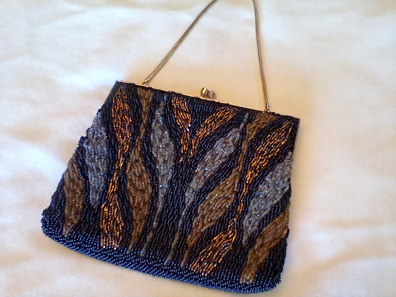Vintage Women’s Beaded Purse