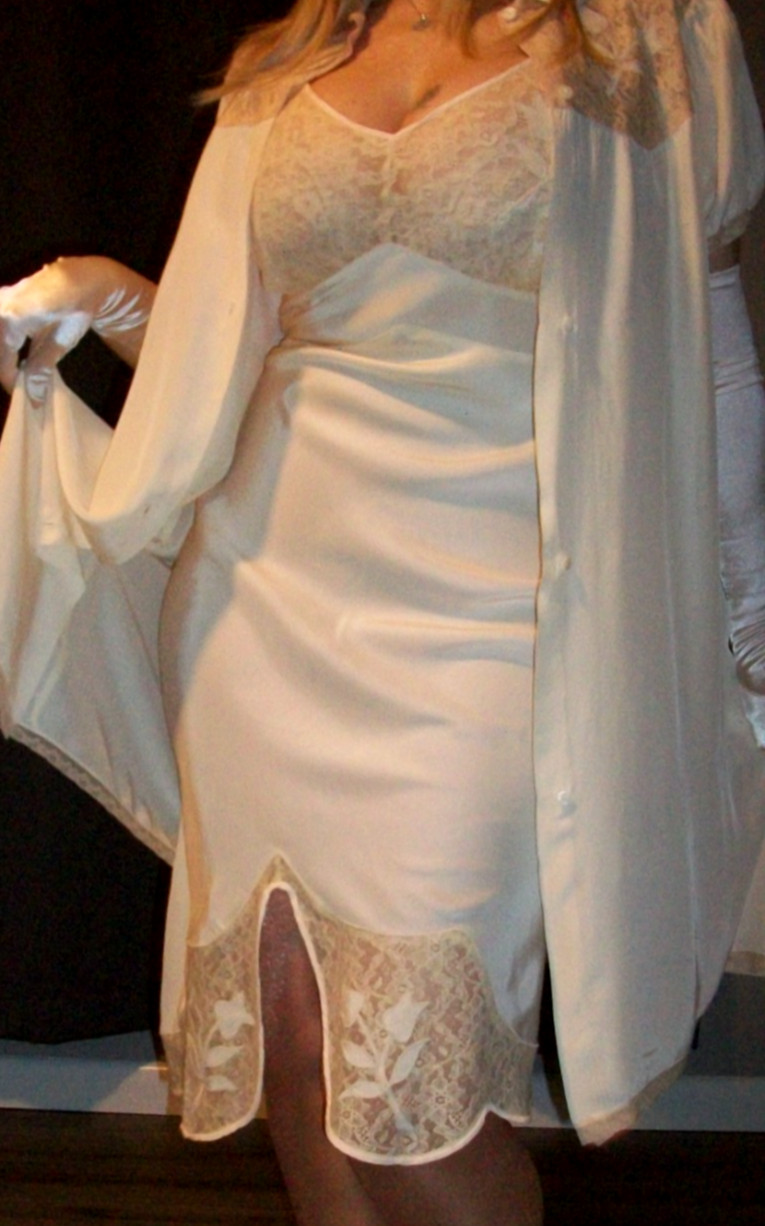 Vtg Ivory Lace Rayon Acetate Satin Nightgown Robe 36 M