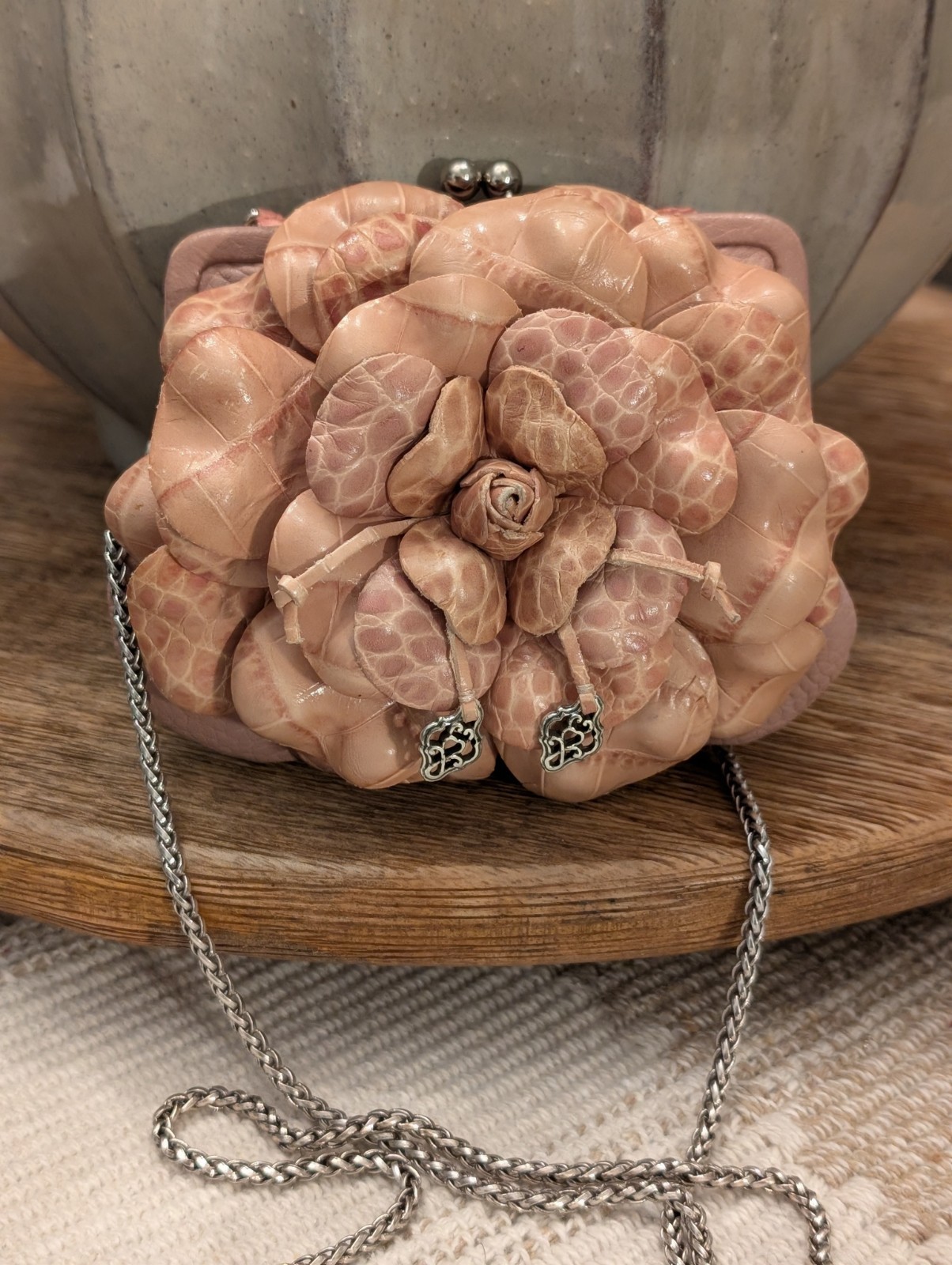 Vintage Brighton Roselie Dusty Rose Leather Flower Coin Purse w/ Chain